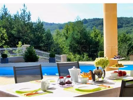 demeure de standing en perigord noir 1 ha