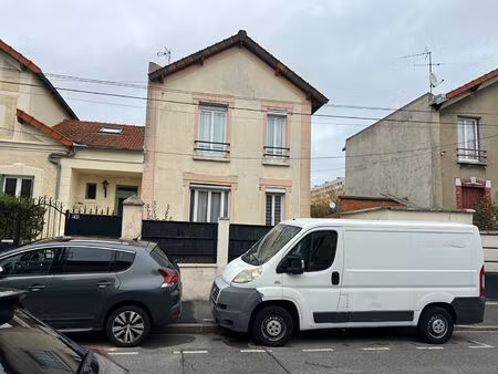 à maisons-alfort  dans un secteur pavillonnaire recherché prisé