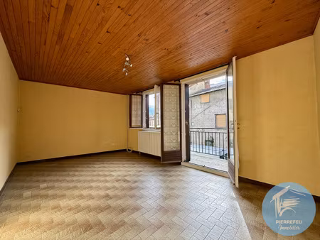 tarare - maison de ville a renover 66.79m2