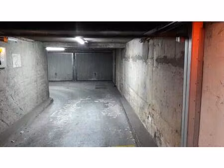 garage/stationnement à louer