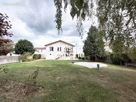 propriété 3 pièces 93 m²