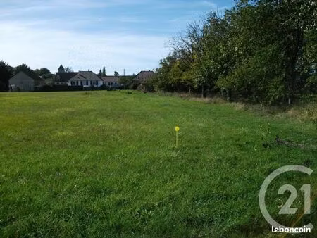 terrain 2 478 m² cravant