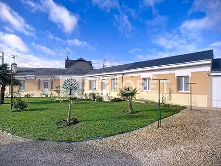 vente maison à thouars (79100) : à vendre / 124m² thouars