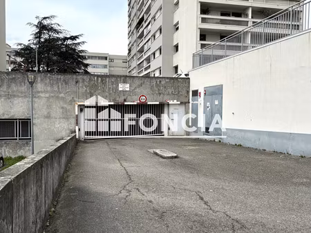 stationnement à vendre 11000€ - rillieux-la-pape 69140