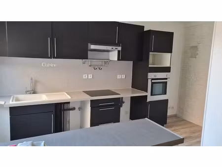 location duplex 3 pièces 57 m² à saint-sulpice-sur-lèze (31410)  612 €