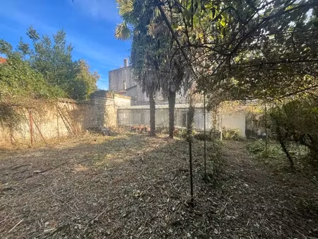 vente maison 9 pièces 255 m² à châteauneuf-sur-charente (16120)  97 000 €