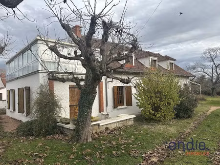 vente maison 8 pièces 183 m² à brugheas (03700)  185 000 €