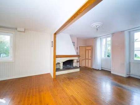 vente maison 6 pièces 132 m² à coux (17130)  161 250 €