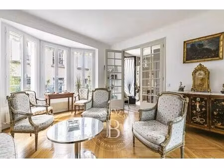 maison de 7 pièces de luxe en vente à motte-picquet  commerce  necker  france