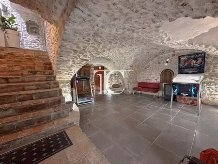 annonce vente maison 5 pièces de 183m2 à saint victor de malcap (30500) - paruvendu.fr ref