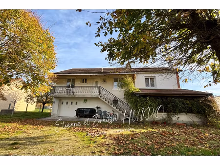 maison 9 pièce(s) 157 m2