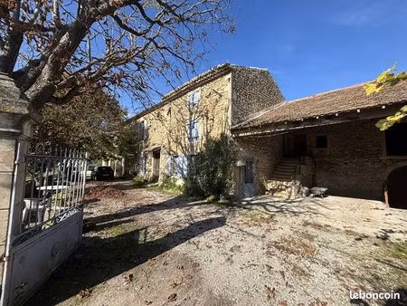 ferme 12 pièces 280 m²