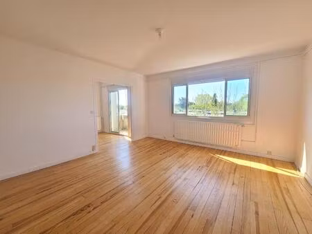 location appartement 4 pièces 84m² bordeaux 33200