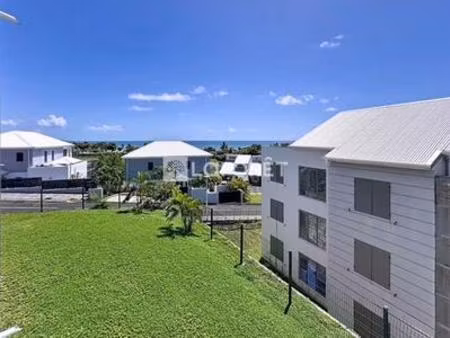 ref h102 -appartement t3 de 65.29m² à louer à raisins clairs saint-françois  guadeloupe