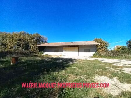 hangar 250 m² avec foncier exceptionnel 5.350 m²