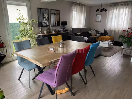 vente maison 4 pièces 114 m² à ecole-valentin (25480)  319 000 €