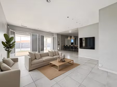 vente maison 5 pièces 98 m² à ambares-et-lagrave (33440)  299 900 €