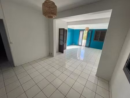 location appartement 5 pièces 132m² le tampon 97430