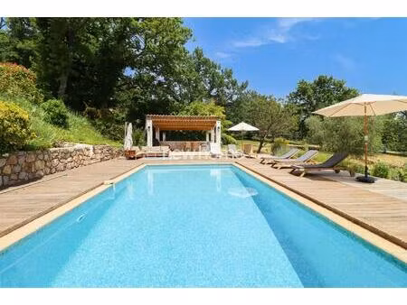 charmante maison avec vue panoramique et piscine au pays de fayence