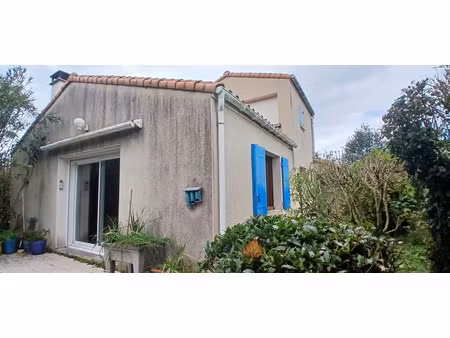 vente maison saint-sulpice-de-royan 17200 - - surface privée