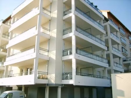 location parking 25m2 annemasse 74100 - 150 € - surface privée