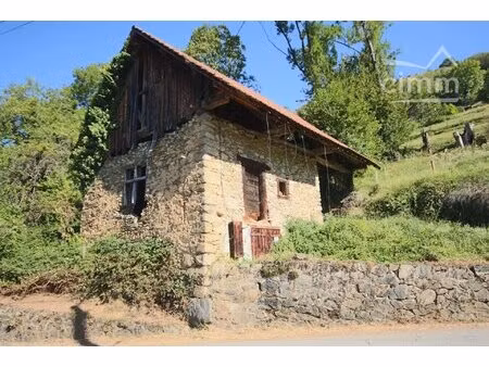 vente gresivaudan 38190 sainte agnes : grange avec parcelle de terrain