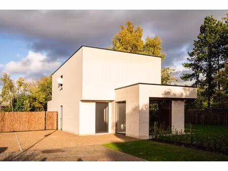 huis te koop in zwijnaarde met 3 slaapkamers