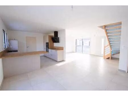 vente maison à bellevigne-en-layon (49380) : à vendre / 123m² bellevigne-en-layon