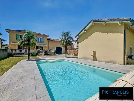 belle maison au coeur de chaponnay