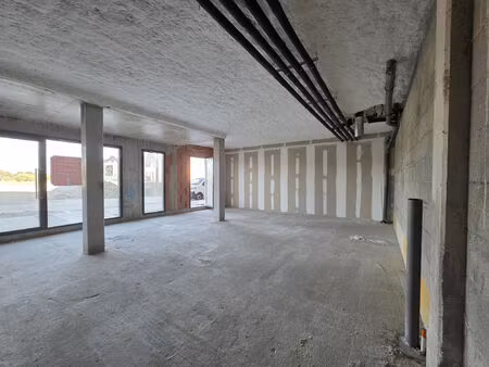 vente commerce 45 m² avrillé (49240)