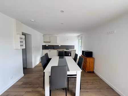 location meublée chambre 6 pièces 98.18 m² à le plessis-grammoire (49124)  270 €