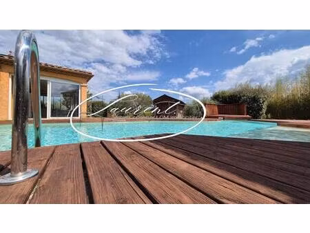 plain-pied proche de l'ardèche et de toutes commodités dans ce havre de paix qu'est saint-