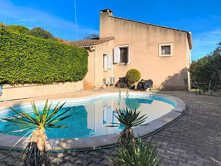 maison sauveterre 4 pièce(s) 121.80 m2 avec espace garage et atelier - jardin piscine
