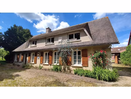 propriété avec beaucoup de potentiel ! 140 m2 + dépendances