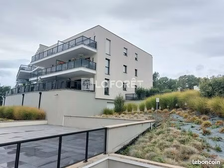 appartement 3 pièces 84 m²