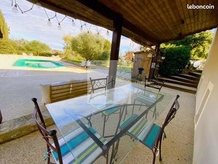 propriété 5 pièces 130 m²