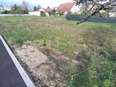 vente terrain 601 m² à les abrets (38490)  75 000 €