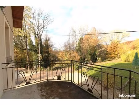 maison 7 pièces 216 m²