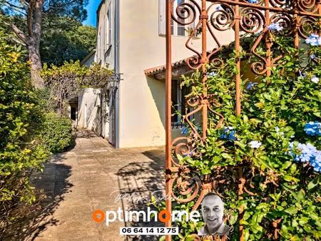 grande maison bourgeoise de 1805 avec jardin et piscine – nîmes saint-césaire