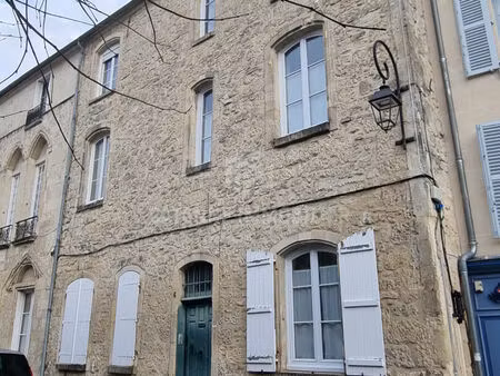 crepy en valois - studio - 24 m2 en rez-de-chaussée  dans un quartier calme et historique