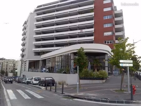 boxes cantini/rouet 15m2 fermés et sécurisés