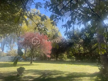 beau terrain viabilisé