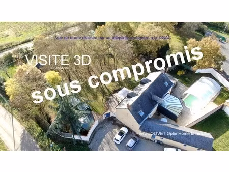 maison de campagne avec piscine et grand terrain