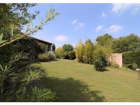 villa sur les hauteurs  vue panoramique proche castries (34)