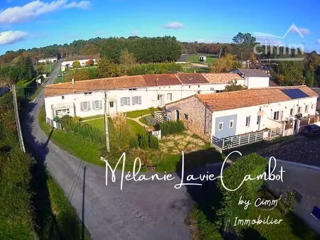 ensemble immobilier de 320m² rénové – maison principale + 3 logements locatifs meublés – c