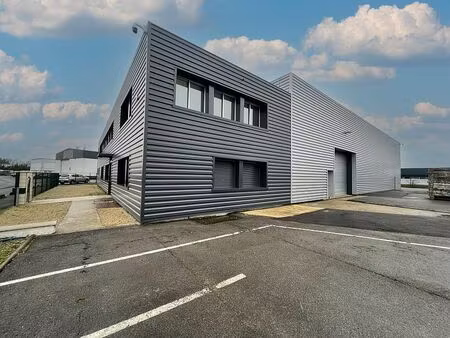 vente/location local d'activités ste genevieve des bois 1 879 m²