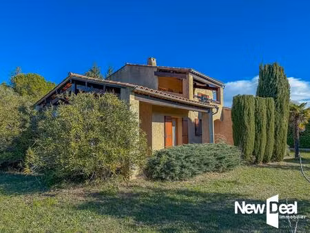 seillans  propriété 4 pièces 3 chambres avec terrain clôturé