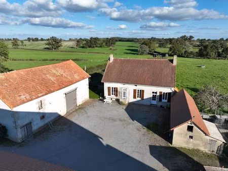 vente maison 5 pièces 94 m² à cesset (03500)  162 000 €