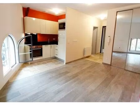 location appartement 1 pièce 30m² puisseguin 33570