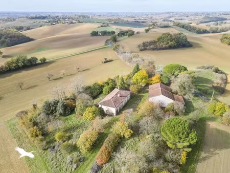 vente maison 8 pièces 320 m² à belcastel (81500)  294 000 €